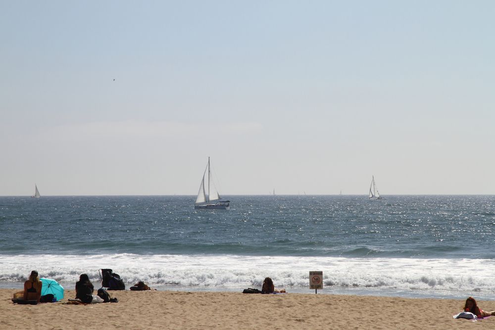 Sailboat off Venice Beach